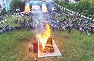 Thracian city celebrates spring with traditional ‘Kakava fire’