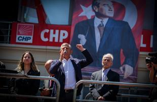 CHP’s Özel, Kılıçdaroğlu stage parallel Eid events in Ankara