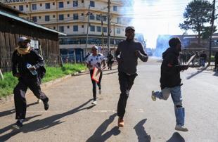 Kenyans arrested protesting US Ebola center