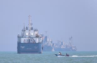 US says Hormuz to be toll-free under Iran deal