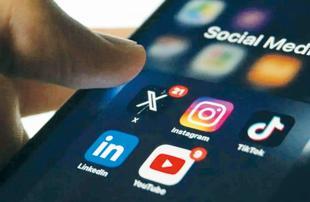 Social networks, online video outweigh traditional media