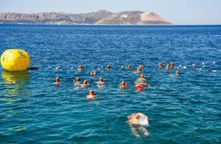 Swimmers trace route of peace across Mediterranean