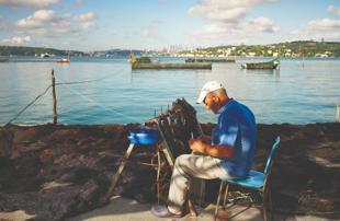 Bosphorus: Waterway of work, life in Istanbul