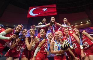 Türkiye beat Brazil to win second VNL title