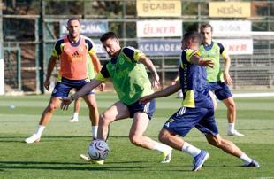 Fenerbahçe aims for Champions League playoff spot