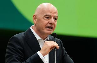 FIFA defends president Infantino amid controversy