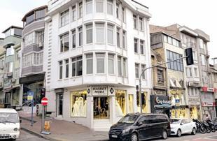 Facade overhaul revamps city’s historic peninsula