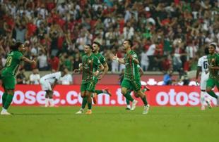 Amedspor atop Süper Lig standings at break