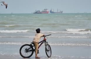 Iran proposes reopening Hormuz within seven days