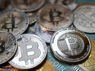 Bitcoin rally shines spotlight on investor risks