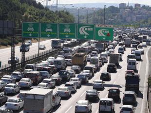 Electric and hybrid cars surge as conventional sales fall