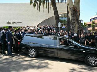 Australia holds first funeral for Bondi Beach attack victims