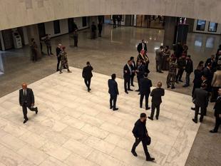 Iraqi parliament holds 1st session after election
