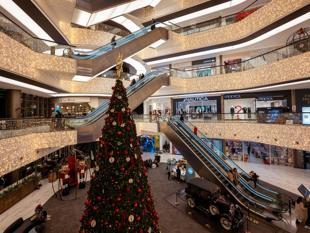 Average New Year’s gift spending reaches $65 as online shopping dominates