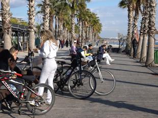 Warm winds briefly ease winter grip across Türkiye