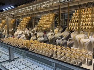 Türkiye to end cash transactions in gold trade under new tracking system