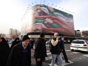 US says Iran halts executions as Gulf allies pull Trump back from strike