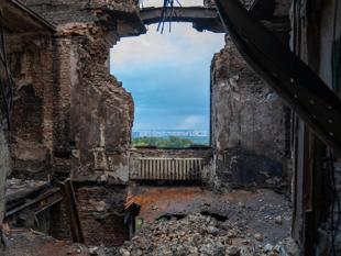 Blasts rock Kiev in rare daytime Russian attack