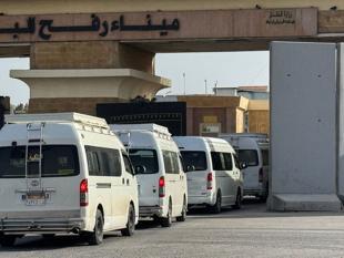 Gaza-Egypt border crossing reopens for small numbers of people