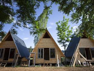 Authorities step up enforcement against illegal structures on farmland