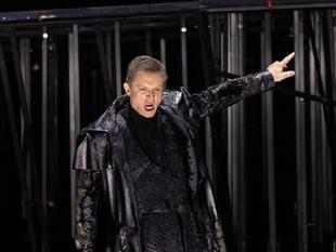 ‘The Flying Dutchman’ on Istanbul stage