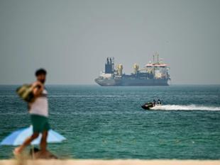 Oil, stocks mixed as traders weigh outlook after Trump extends truce