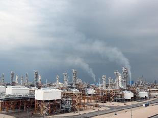 IEA sees tight liquefied natural gas markets through 2027