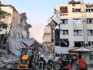 Ukrainian attack on occupied town kills 1