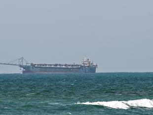Some vessels run ‘dark voyages’ through Hormuz: Report