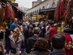 Retail sales in Türkiye surge 11.4 percent year-on-year in April