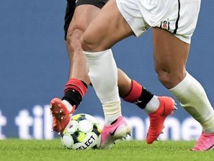 Fenerbahçe, Beşiktaş advance in European qualifying rounds