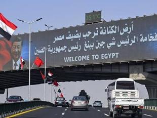 Chinas Xi visits Egypt as US sanctions threat looms over Iran links