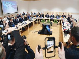 Leaders urge EU to boost Arctic role to tackle Russia ‘threat’
