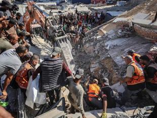 Gaza apartment block collapse leaves 20 dead, many missing