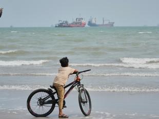 Iran proposes reopening Hormuz within seven days