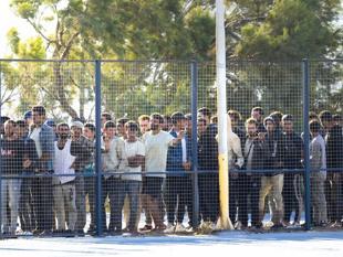 Greece eyes migrant return hub in Africa