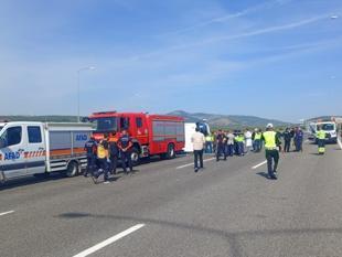 11 killed, more injured in bus-tow truck crash in Manisa