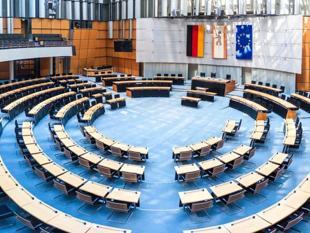 Berlin coalition talks to resume after antisemitism dispute