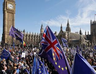 No-deal Brexit ‘may cost firms $27 bln a year’