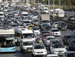Istanbul residents spend nine hours a week in traffic: Research
