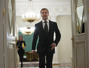 Russias Medvedev says Assad must reform or leave