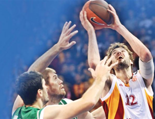 Galatasaray visits Italian giants