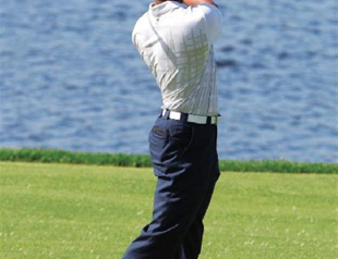 Tiger hits the lead in Australian Open