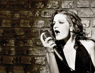 Dreamy songs in Istanbul club