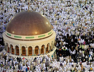 Muslims begin hajj rites