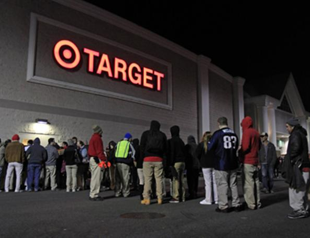 Violence, pepper spray mar Black Friday shopping