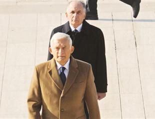 Euro Parliament head slams arrest of scribes in Turkey