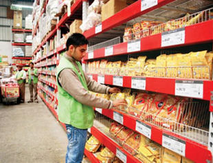 India says welcome to foreign retailers