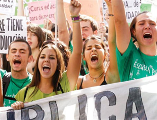 Moody’s downgrades Spanish debt ratings