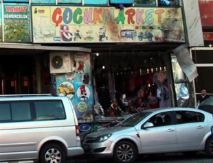 Suicide bomber kills three in southeastern Turkey